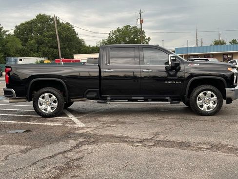 Used 2022 Chevrolet Silverado 2500 LTZ AWD/4WD image 4