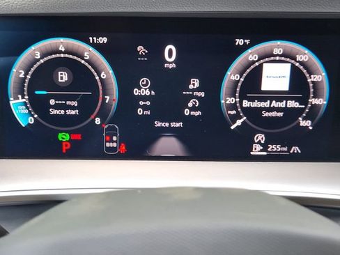 New 2026 Volkswagen Tiguan SE R-Line image 14