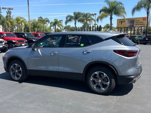 Used 2025 Chevrolet Blazer LT image 5