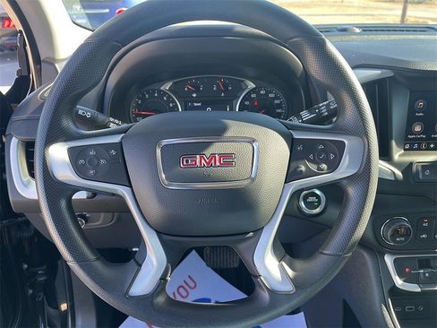 Used 2023 GMC Terrain SLE w/ Driver Convenience Package image 21