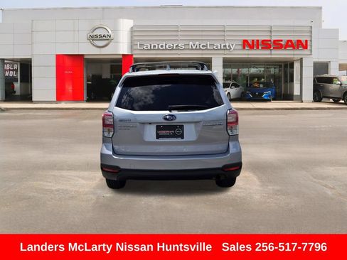 Used 2017 Subaru Forester 2.5i Premium w/ All-Weather Package AWD/4WD image 5