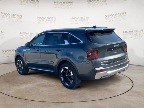 New 2026 Kia Sorento EX FWD image 3