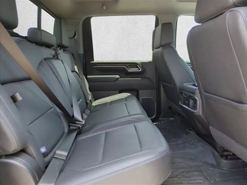Used 2025 GMC Sierra 2500 SLT w/ SLT Premium Package AWD/4WD image 22