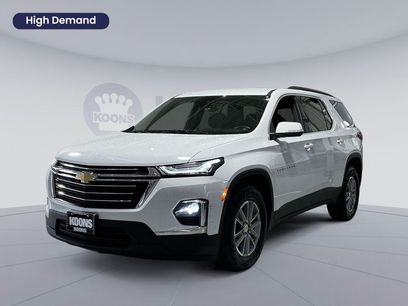 Used 2023 Chevrolet Traverse LT