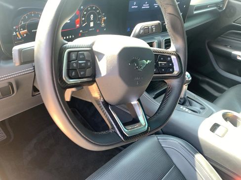 Used 2024 Ford Mustang Premium image 21