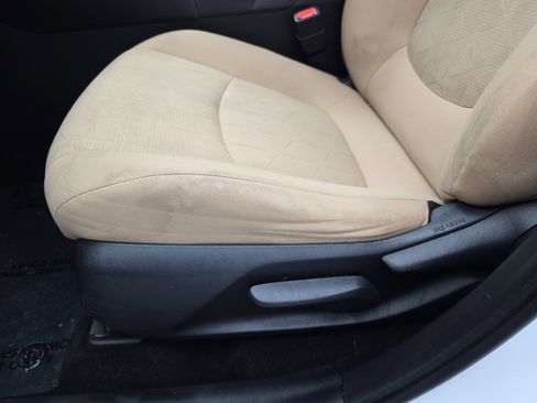 Used 2019 Toyota RAV4 XLE image 25