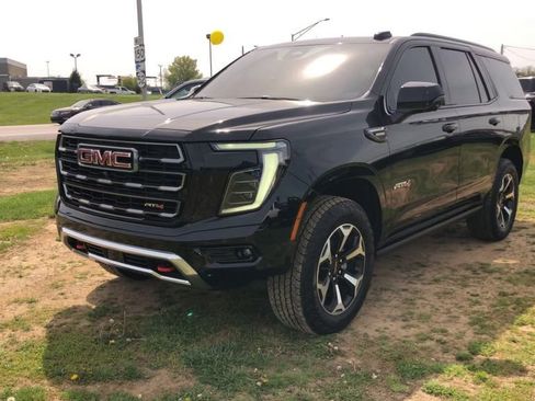 Used 2025 GMC Yukon AT4 w/ AT4 Premium Plus Package AWD/4WD image 2