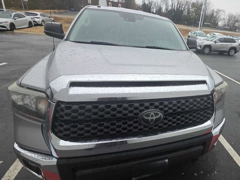 Used 2018 Toyota Tundra SR5 image 2