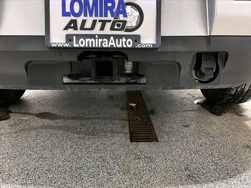 Used 2023 Nissan Pathfinder SL image 25