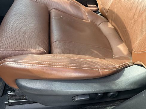 Used 2019 Subaru Ascent Touring AWD/4WD image 14