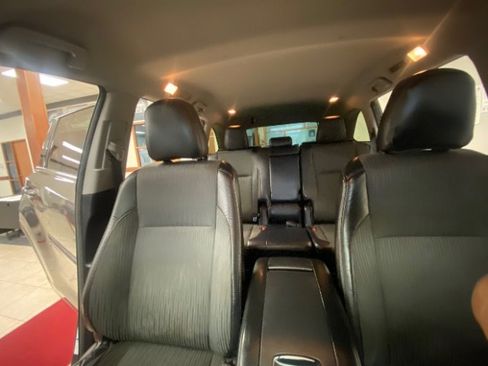 Used 2018 Toyota Highlander Plus image 18