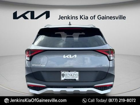 Used 2025 Kia Sportage EX w/ Premium Package AWD/4WD image 4