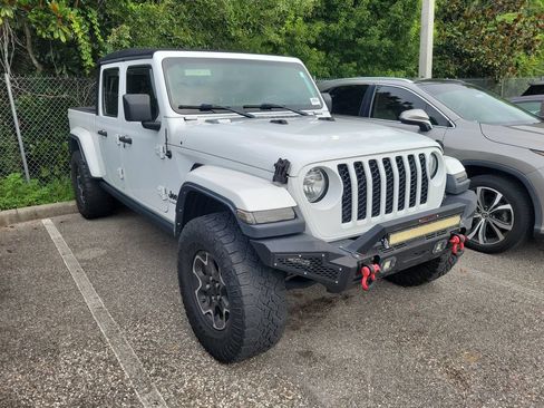 Used 2021 Jeep Gladiator Sport AWD/4WD image 2