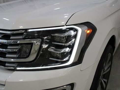 Used 2020 Ford Expedition Limited w/ Equipment Group 302A AWD/4WD image 34
