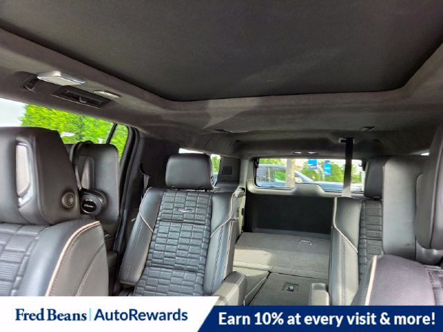 Used 2021 Cadillac Escalade ESV Sport Platinum w/ LPO, ONYX Package AWD/4WD image 9