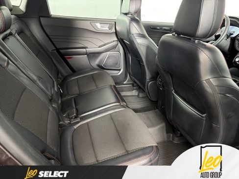 Used 2023 Ford Escape ST-Line Select w/ Tech Pack #2 AWD/4WD image 11
