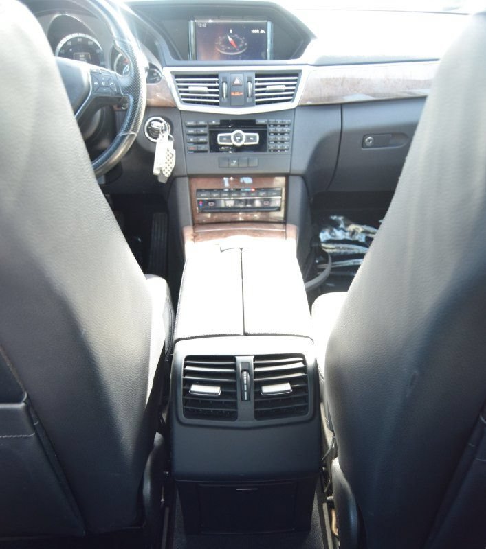 Used 2013 Mercedes-Benz E 350 4MATIC Sedan image 32