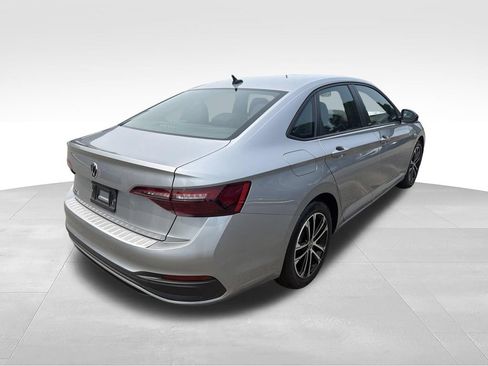 Used 2023 Volkswagen Jetta Sport FWD image 5