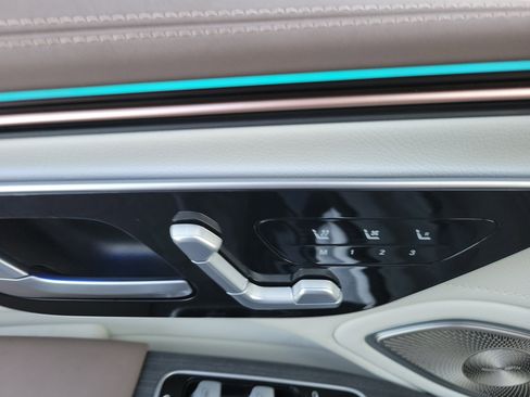 Used 2023 Mercedes-Benz EQS 450+ Sedan image 14