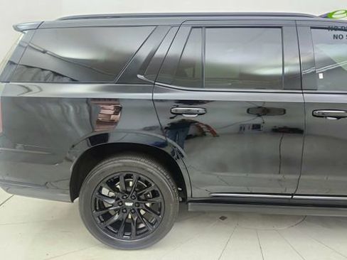 Used 2025 Cadillac Escalade Sport w/ Touring Package AWD/4WD image 7