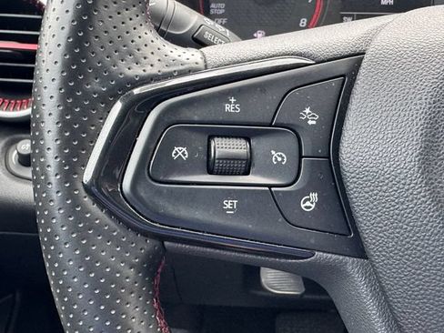 Certified 2024 Chevrolet Trax RS w/ Sunroof Package FWD image 19
