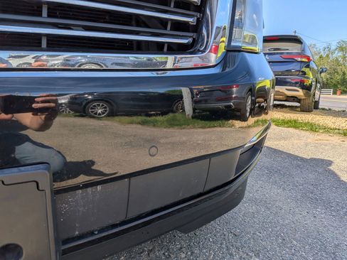 Used 2016 Chevrolet Suburban LTZ AWD/4WD image 10