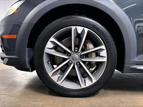 Used 2018 Audi A4 2.0T allroad Premium Plus AWD/4WD image 11
