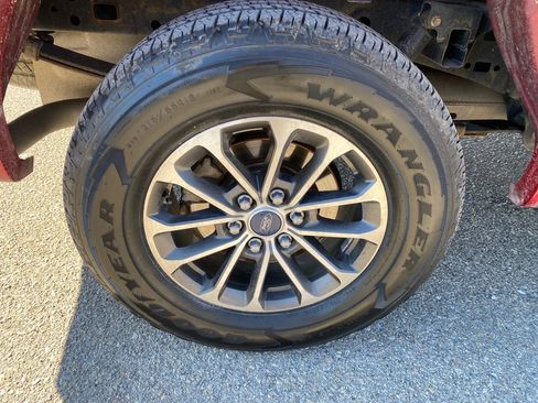 Used 2018 Ford F150 XLT w/ Equipment Group 302A Luxury image 30