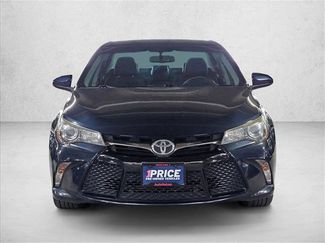Used 2017 Toyota Camry SE w/ Moonroof Package video 2