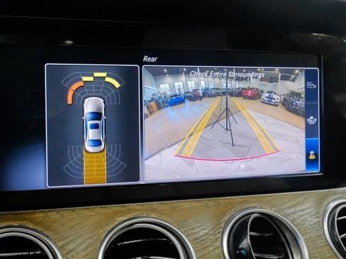 Used 2018 Mercedes-Benz E 300 image 28