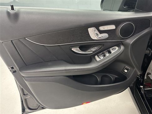 Used 2022 Mercedes-Benz GLC 300 4MATIC image 19