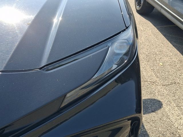 Used 2025 Toyota Camry LE FWD image 5