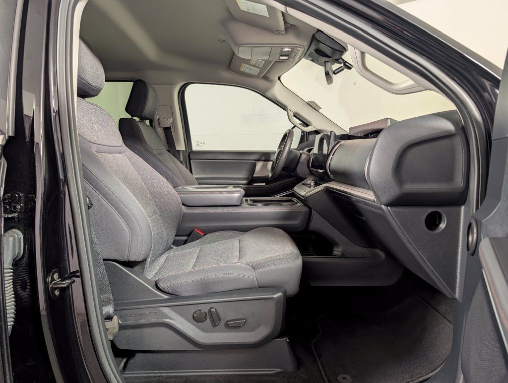 Certified 2025 Ford Expedition Active RWD image 10