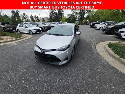 Used 2017 Toyota Corolla LE FWD image 5