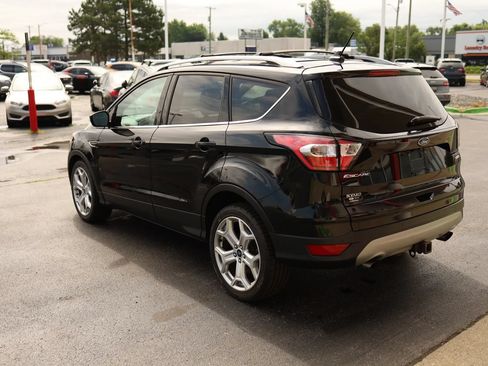 Used 2018 Ford Escape Titanium w/ Ford Safe & Smart Package FWD image 7