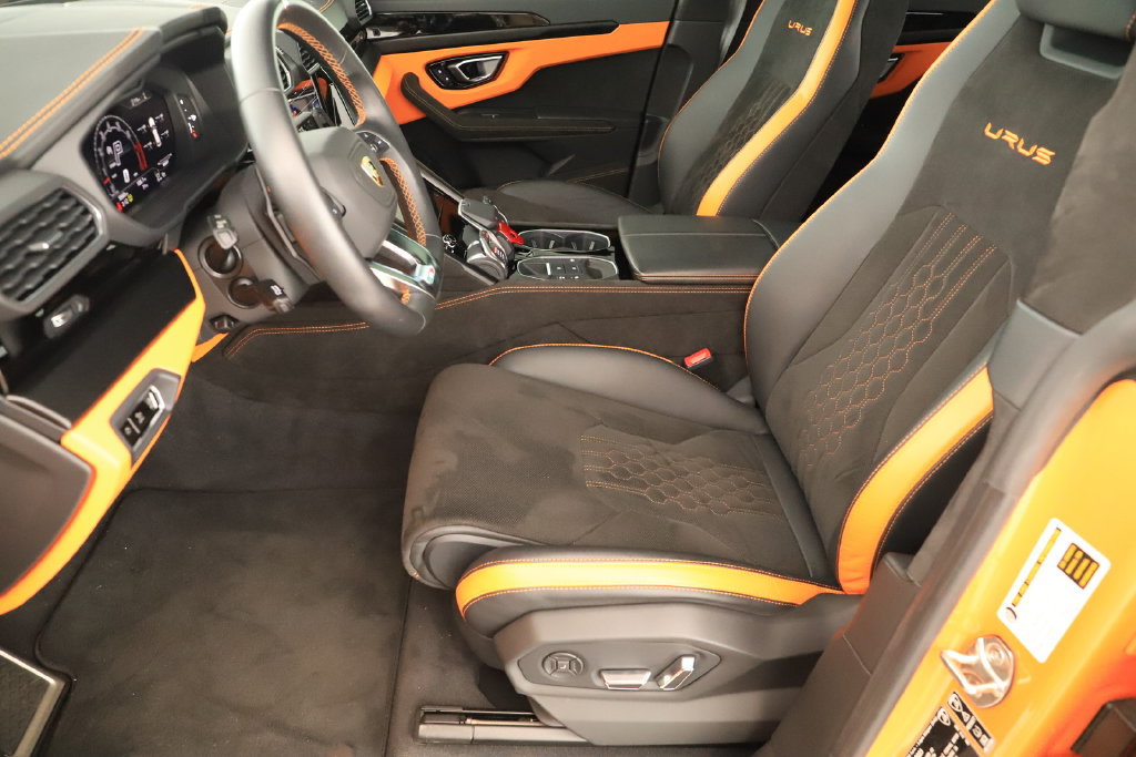 Used 2023 Lamborghini Urus S AWD/4WD image 25