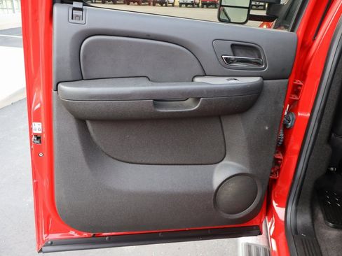 Used 2014 Chevrolet Silverado 2500 LTZ w/ LTZ Plus Package image 23