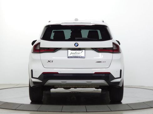Used 2023 BMW X1 xDrive28i w/ Convenience Package AWD/4WD image 7