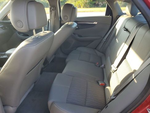 Used 2014 Chevrolet Impala LT image 23