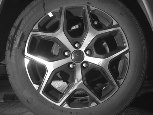 Used 2025 Jeep Compass Limited image 15