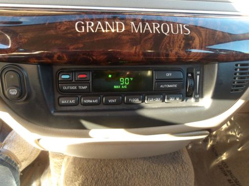 Used 2004 Mercury Grand Marquis LS image 23