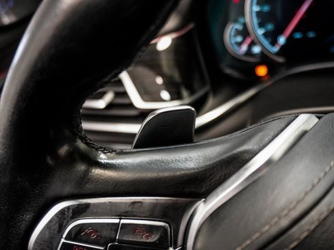 Used 2016 BMW 750i xDrive image 21