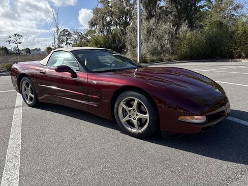 Used 2003 Chevrolet Corvette Base w/ Preferred Equipment Group1 image 1