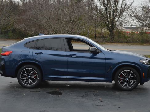 Certified 2025 BMW X4 M40i w/ Premium Package image 12