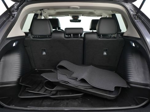 Used 2025 Honda HR-V EX-L image 9