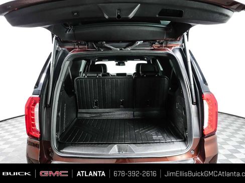 Used 2023 GMC Yukon XL SLT AWD/4WD image 62