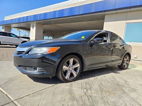 Used 2015 Acura ILX w/ Premium Package FWD image 2