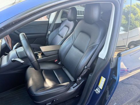 Used 2021 Tesla Model Y Long Range AWD/4WD image 13