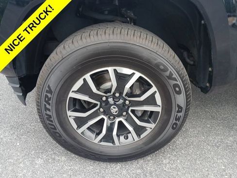 Used 2022 Toyota Tacoma TRD Sport w/ TRD Premium Sport Package AWD/4WD image 2