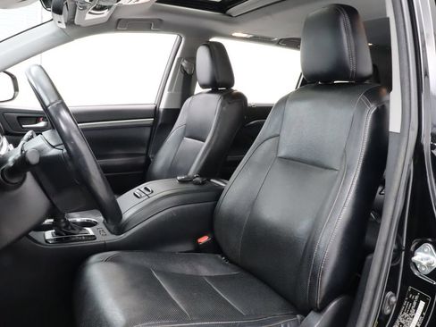Used 2018 Toyota Highlander Limited w/ Protection Package #3 AWD/4WD image 10